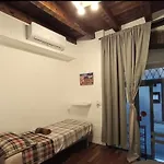 La Casa Di Alissia A דירה ברשה