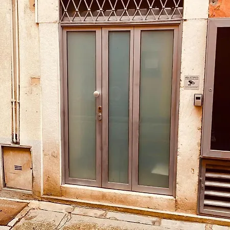 La Casa Di Alissia A Apartamento *
